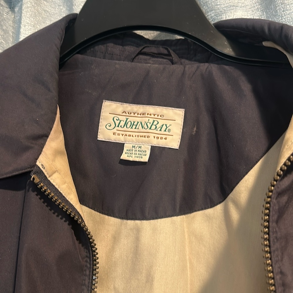 ST JOHN’s BAY Men’s Lightweight Jacket